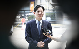 “무슨 조사인지도 몰랐다”…감찰 출석한 박상용 검사 [쿠키포토]