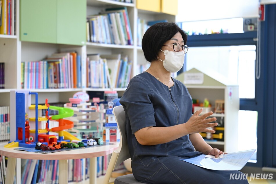정미실 국립암센터 병원학교 교사가 5월28일 경기 고양시 국립암센터 소아병동에서 쿠키뉴스와 인터뷰하고 있다. 임은재 기자