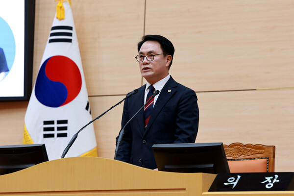 전남광주통합특별시의회가 통합 출범 이후 첫 상임위원회별 업무보고를 진행하며 미래산업 육성과 광역교통망 구축, 재정 지원, 의료·복지 격차 해소 등 통합특별시의 핵심 현안을 집중 점검했다. /전남광주통합특별시의회