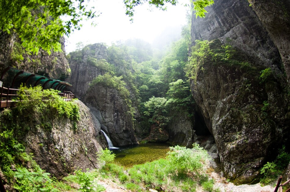 주왕산국립공원 용추폭포. 청송군 제공