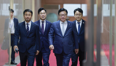 원 구성 시한 당일에도 빈손…여야 대치 8월 말까지 가나