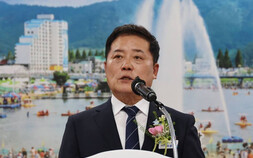 ‘장관 보좌관’ 허위 경력? 사순문 장흥군수 경찰 고발