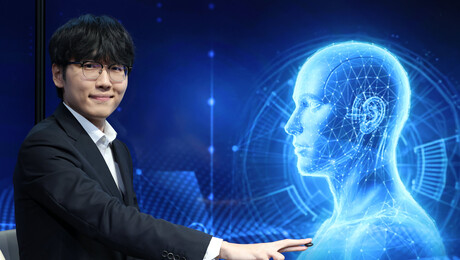 알파고 이후 10년 만의 쾌거...신진서의 AI 격파 [쿠키포토]
