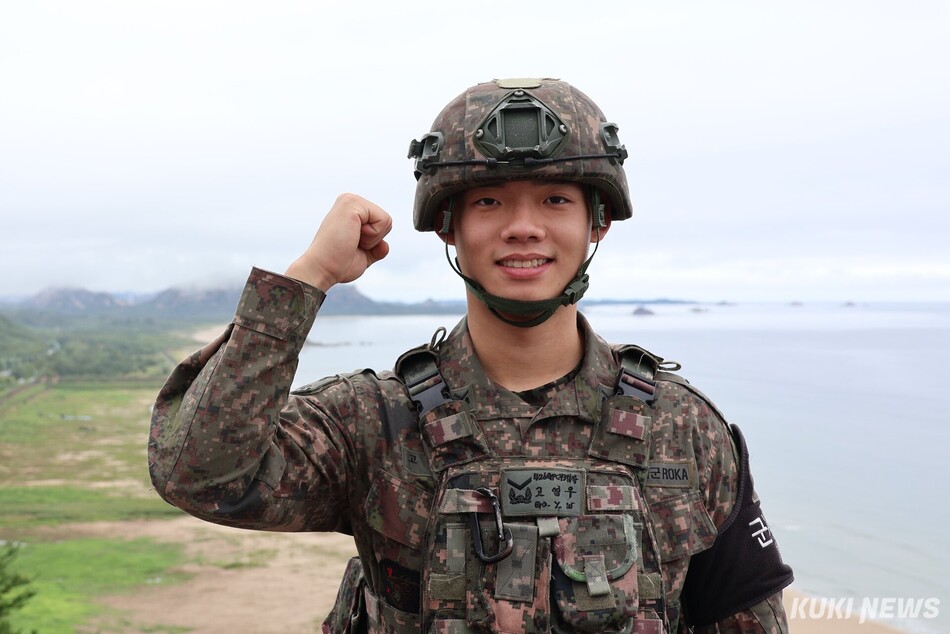 지난 19일 호우특보가 발효된 악천후 속에서도 강원 고성군 앞 바다에 빠진 중학생을 구조한 육군 제22보병사단 고영우 하사.