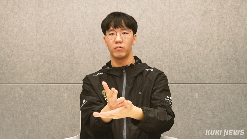 ‘태윤’ 김태윤이 지난 8일 서울 종로구 BNK 피어엑스 사옥에서 쿠키뉴스와 인터뷰하고 있다. 쿠키뉴스 쿡깸