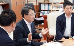박은식 산림청장, 한국산림탄소협회 간담회 [쿠키포토]