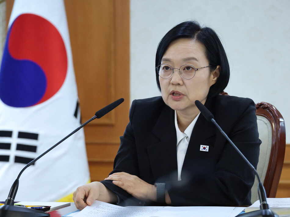 한성숙 국무총리가 23일 서울 종로구 정부서울청사에서 열린 제58차 국제개발협력위원회 회의에서 발언하고 있다. 연합뉴스