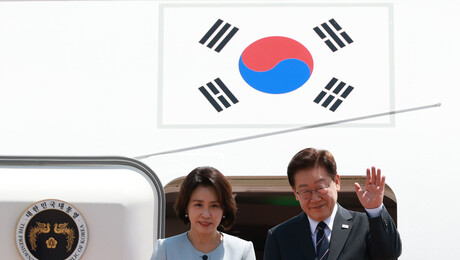 李대통령, 올해 여름휴가 안 간다…참모·국무위원엔 “휴식하라”