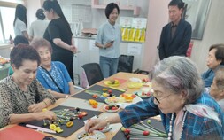 과일로 작품 만들며 편식 예방…평창 노인 푸드테라피