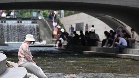 장마 끝나자 폭염 절정…낮 최고 38도, 태풍 ‘돌핀’ 변수까지